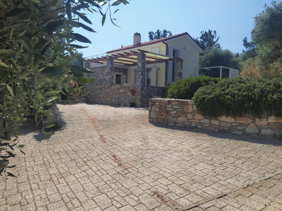 Ambra Villa Astris Exterior photo